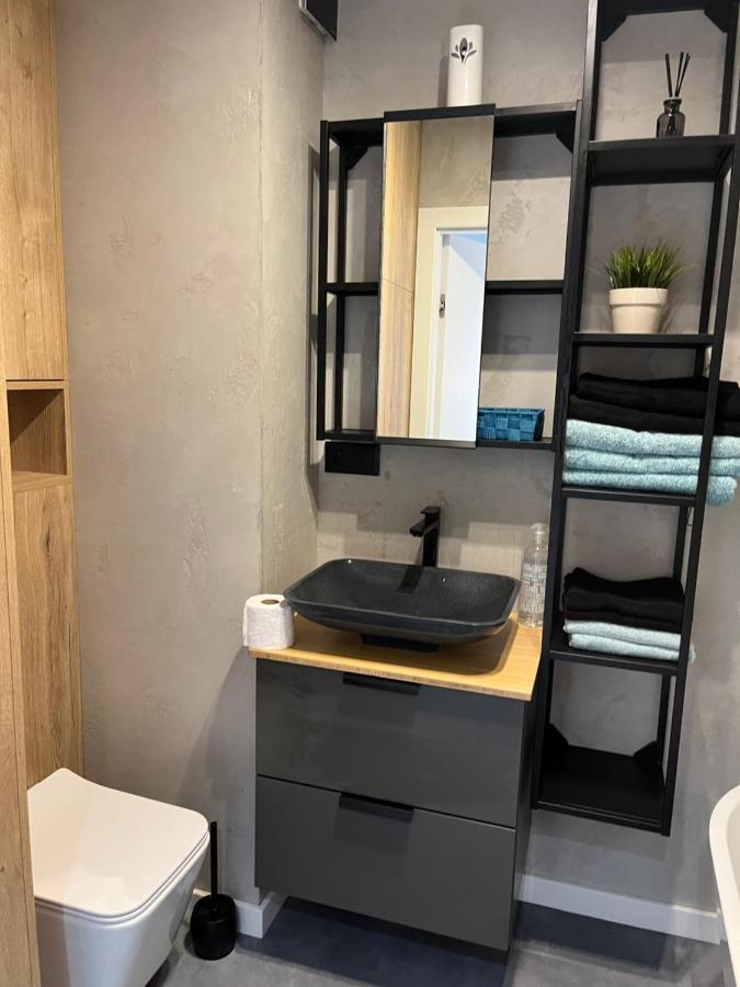 Apartament Bazantow 26 คาโตวีตเซ ภายนอก รูปภาพ
