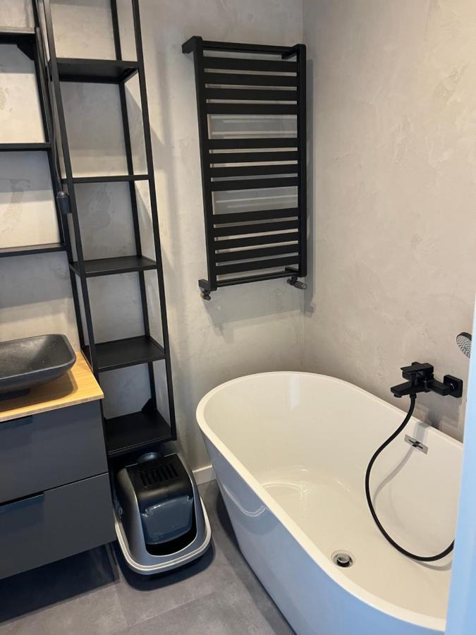 Apartament Bazantow 26 คาโตวีตเซ ภายนอก รูปภาพ
